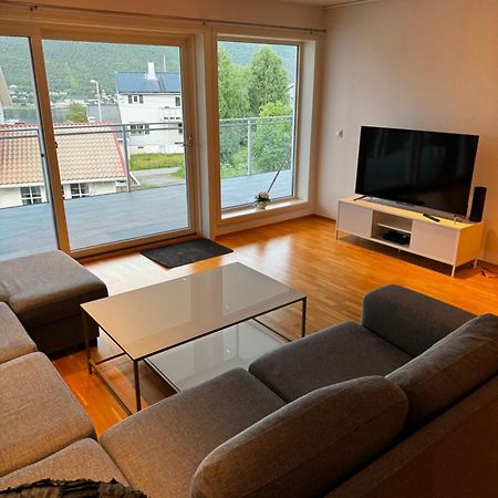 Sentral Leilighet Med Fantastisk Utsikt Tromsø Extérieur photo